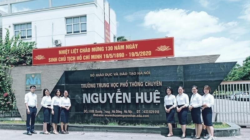 THPT chuyên Nguyễn Huệ