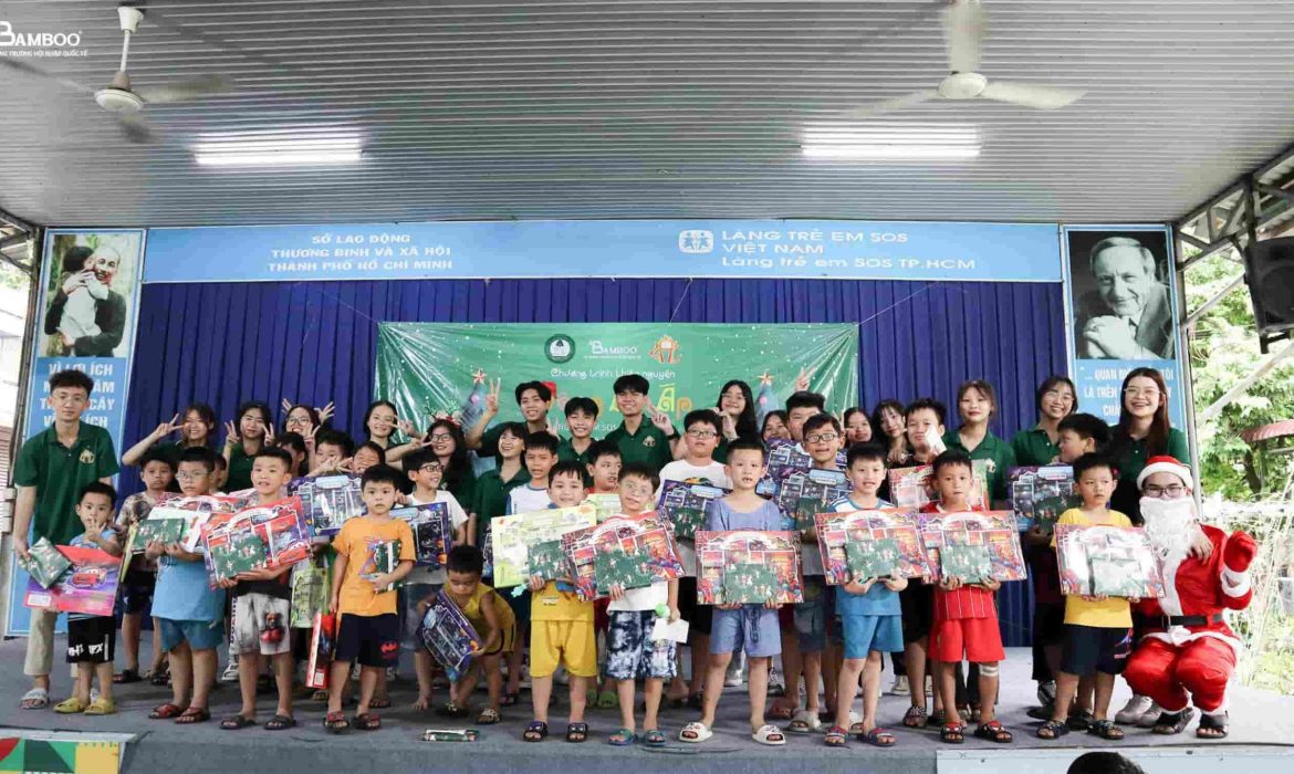 CHƯƠNG TRÌNH THIỆN NGUYỆN “ĐÔNG ẤM ÁP” 2022 – BAMBOO SCHOOL GIÚP ĐỠ TRẺ EM MỒ CÔI TẠI LÀNG TRẺ SOS