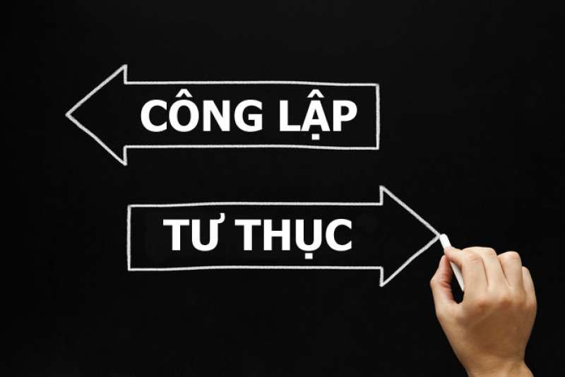 Nên chọn trường công lập hay trường tư?