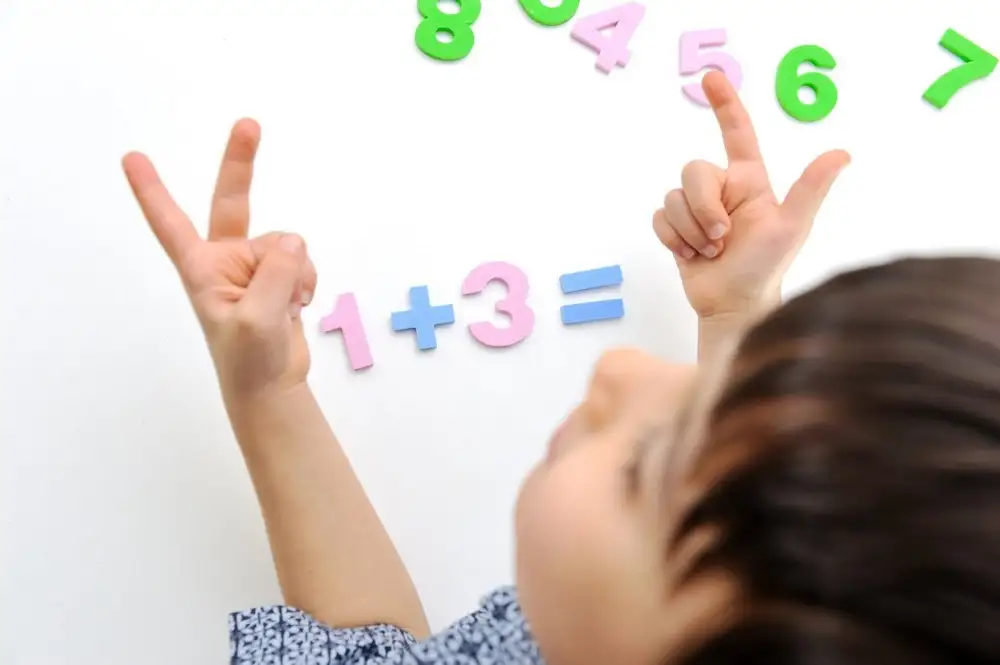 Bé có thể tiếp cận sách toán tư duy từ khi còn nhỏ
