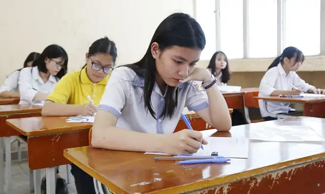 Để Thi Vào Lớp 10 - Hiểu rõ về số lượng môn thi, hình thức thi và cách tính điểm sẽ giúp bạn xây dựng chiến lược ôn tập hiệu quả và tự tin hơn trong quá trình chuẩn bị.
