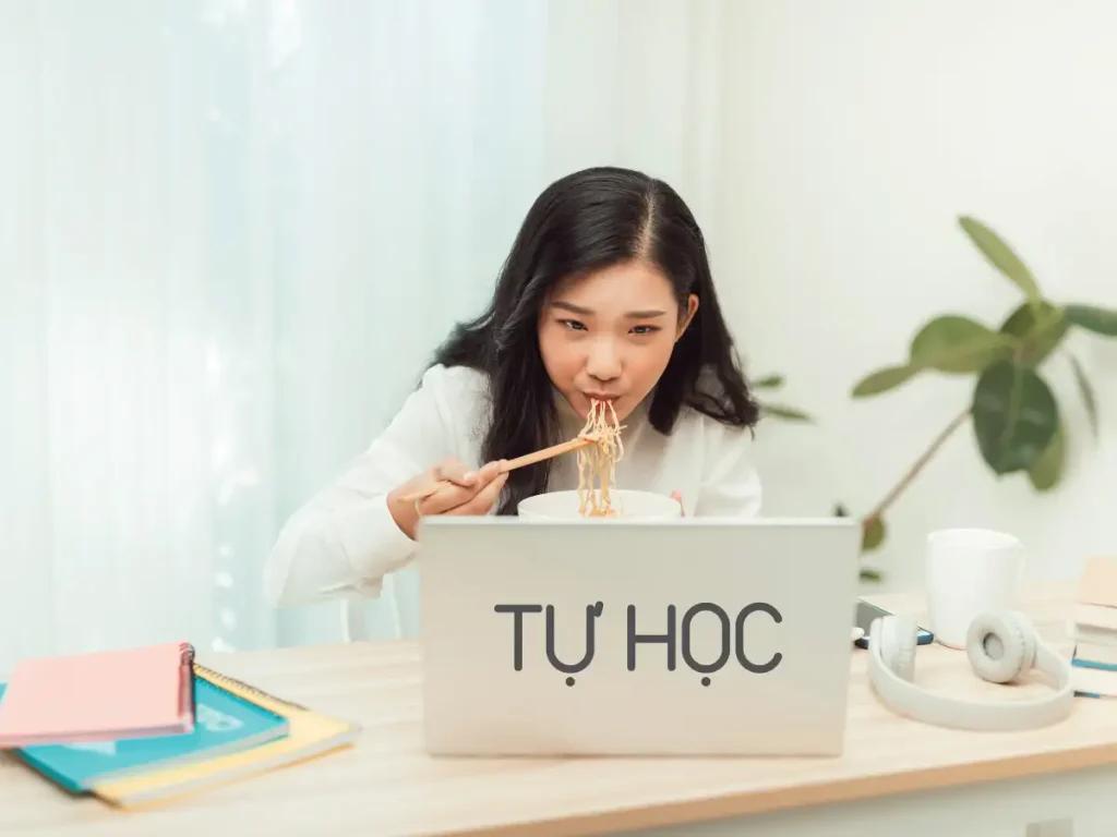 Hãy thiết lập một lịch học chi tiết, với mỗi ngày hoặc mỗi tuần có những khoảng thời gian dành riêng cho từng môn.
