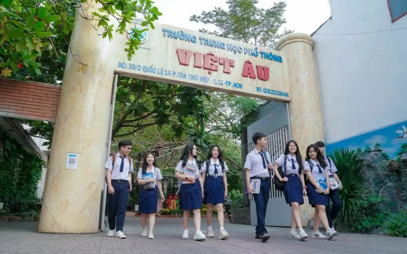 Trường THPT Việt Âu nội trú