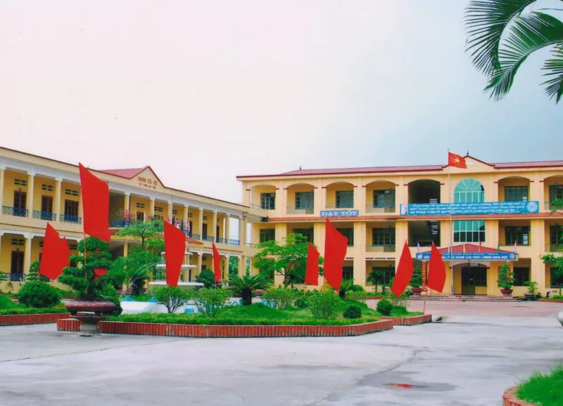 trường bán công