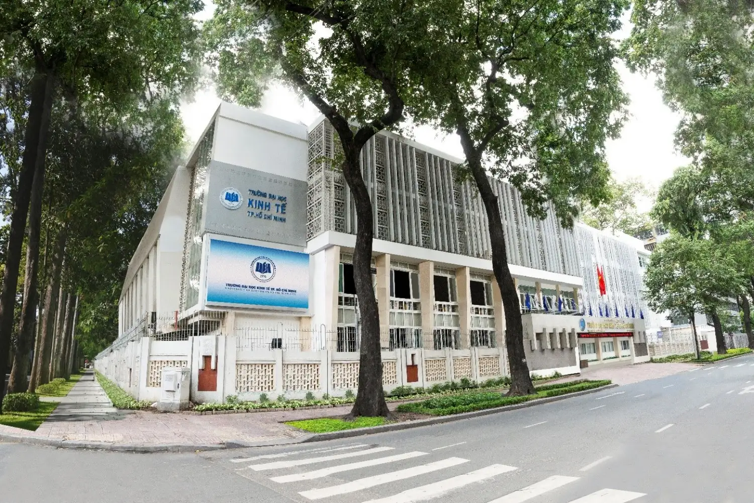 Đại Học Kinh Tế TP.HCM (UEH) - Trường Đào Tạo Ngành Tài Chính Chất Lượng