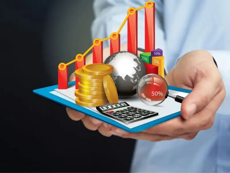Chọn đúng trường đào tạo ngành tài chính là bước quan trọng để bạn xây dựng nền tảng kiến thức vững chắc và sự nghiệp lâu dài