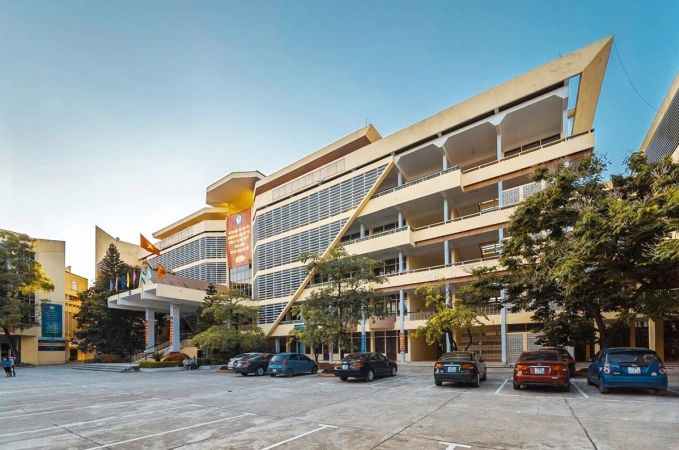 Học viện Tài chính (AOF)