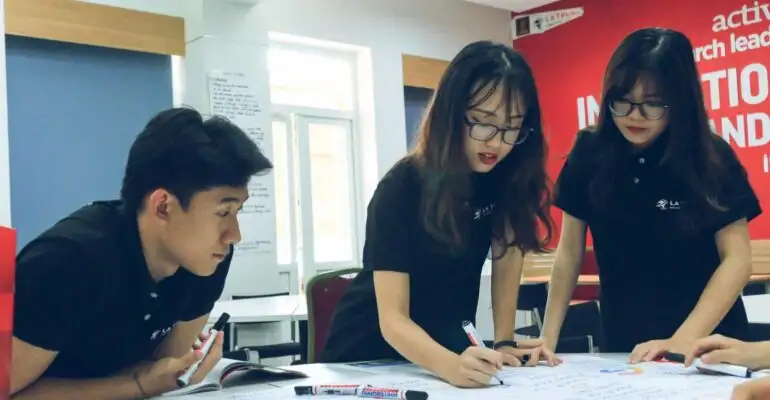 Vai Trò Của Trường Đào Tạo Ngành Logistics 