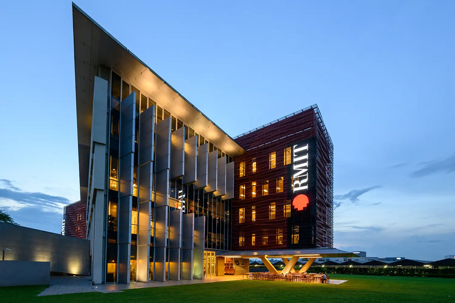 RMIT Việt Nam - trường đào tạo ngành ngôn ngữ Anh tốt miền Nam