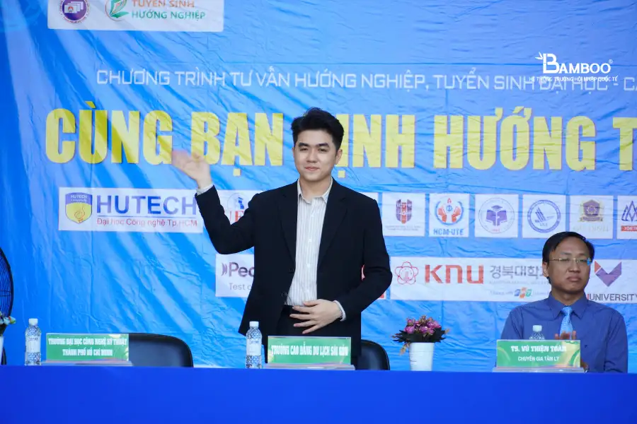 Bamboo Xuân Thới Sơn tổ chức chương trình tư vấn hướng nghiệp cho học sinh THPT